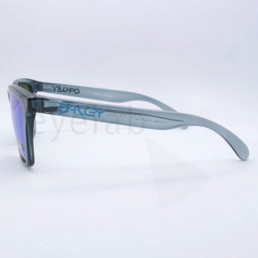 Oakley Frogskins 9013 F6 55 sunglasses