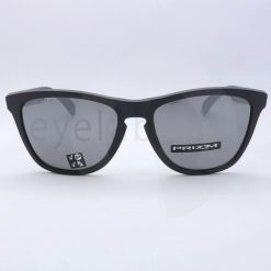 Oakley Frogskins 9013 F7 55 sunglasses