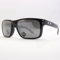 Oakley Holbrook 9102 E1 sunglasses