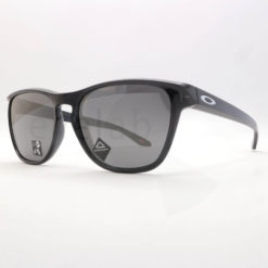 Oakley Manorburn 9479 02 sunglasses