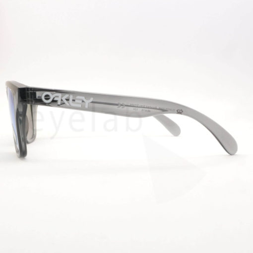 Oakley Youth Frogskins XXS 9009 02 sunglasses