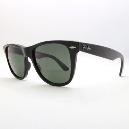 Ray-Ban 2140 Wayfarer 901 54 sunglasses